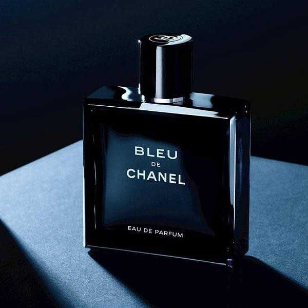 Thiết kế chai nước hoa Chanel Bleu EDP mạnh mẽ, cá tính